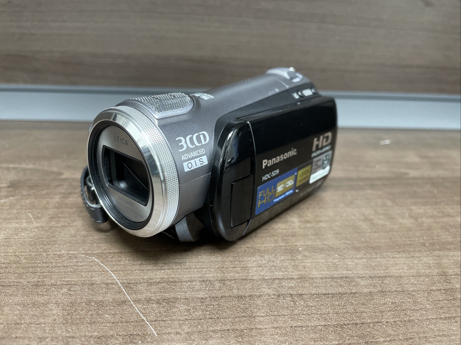 Panasonic HDC-SD9 Digital Video Camera, Working, Broken Scre