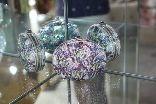 JUDITH LEIBER SWAROVSKI CRYSTAL IRIS GARDEN VANGOGH DREAM MINAUDIERE CLUTCH BAG - Picture 2 of 17