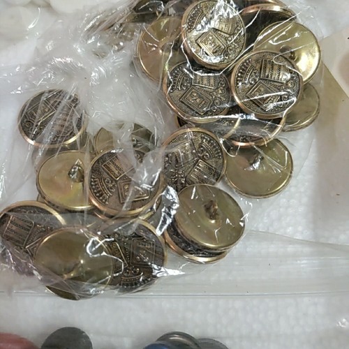 VINTAGE JUNK DRAWER BUTTONS - Picture 10 of 11
