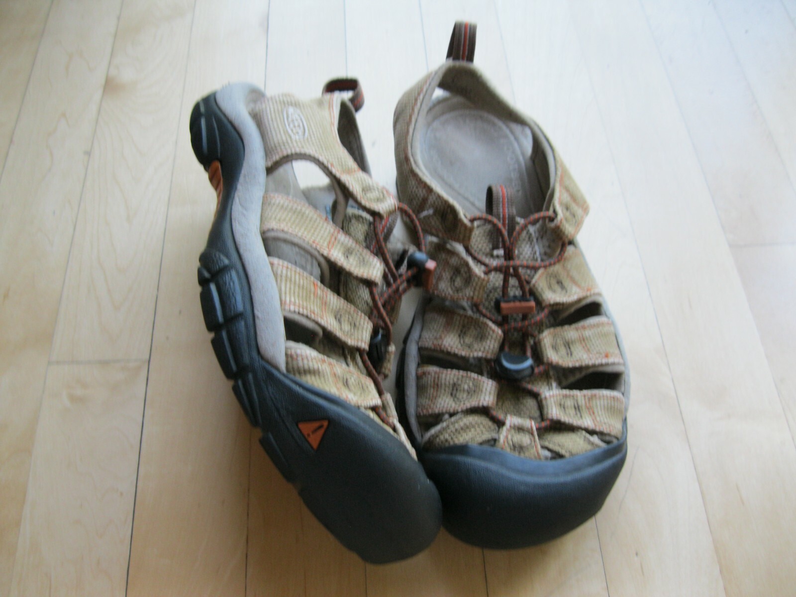 Sandali Keen Newport impermeabili da trekking sportivi acqua marroni da uomo 8 5