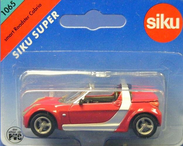 Siku 1065 Smart Roadster Cabrio Sports Car 1/55 Scale Die-ca