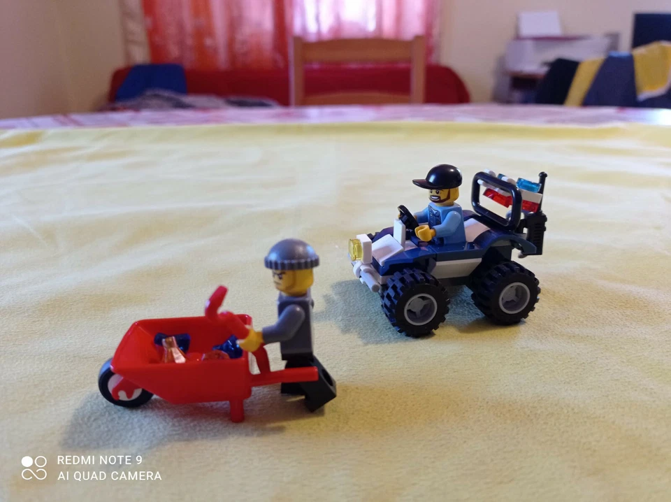 LEGO City 60006 Police ATV, foto 2 di 2