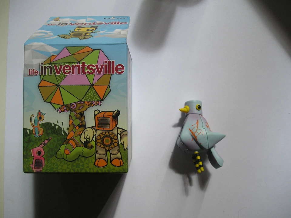 Kid Robot Life Inventsville Vinyl Figure Pidgy - Photo 1/1