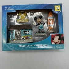Disney Mickey Mouse Aloha Surf Beach House Miniature Statuaries Outdoor Living ￼