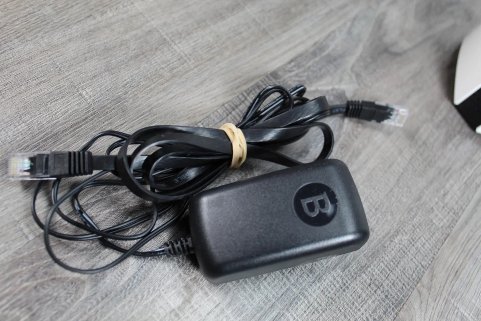 BitDefender BOX Smart Home Cybersecurity Hub BOX 2 BT11021000 Good Condition - Image 2 of 4