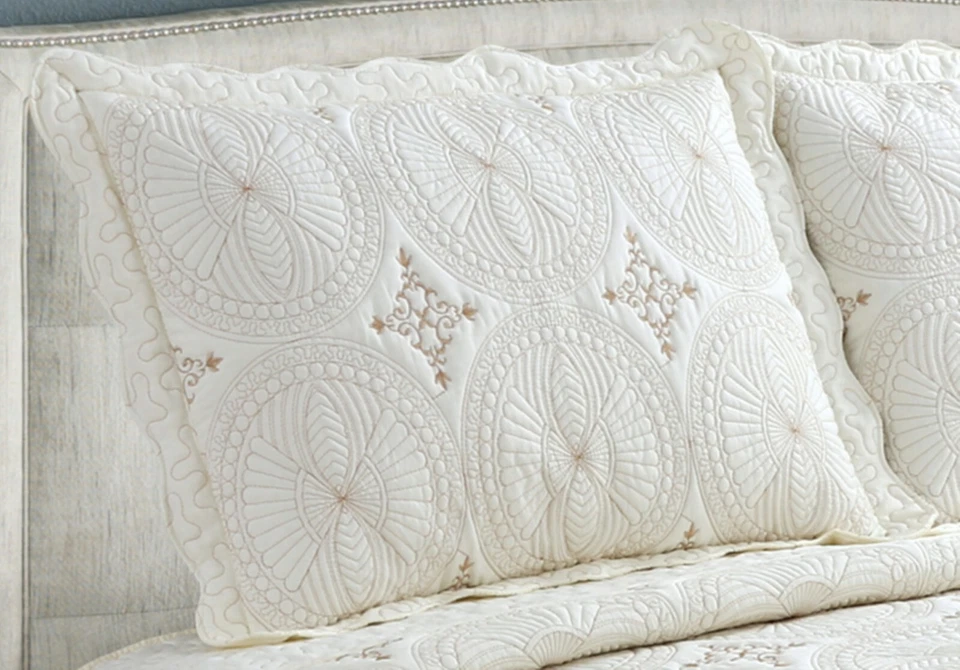 Juego de colcha edredón de cama suave mezcla de algodón bordado clásico círculo damasco Foto 3 de 4