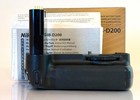 MB-D200 Battery Grip for Nikon D200 or FujiFilm S5. BROKEN. 99¢ no reserve — photo 1