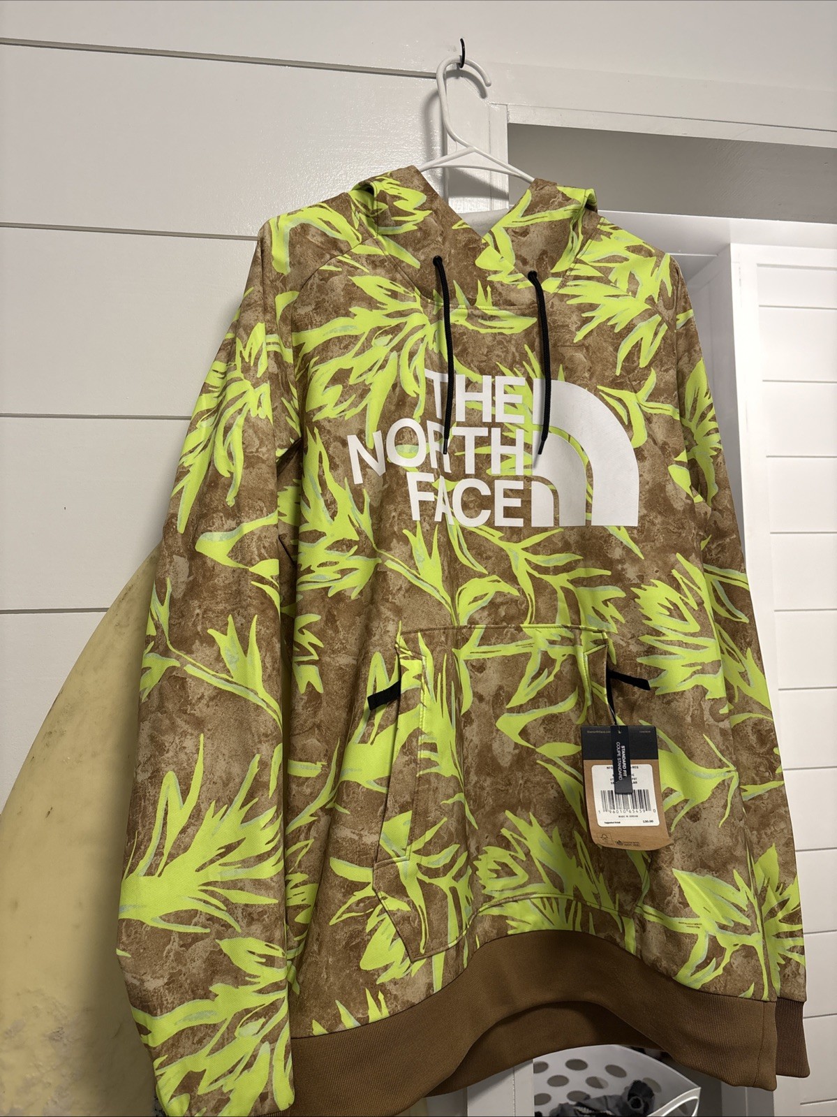 Chaqueta de snowboard North Face para hombre con falda en polvo