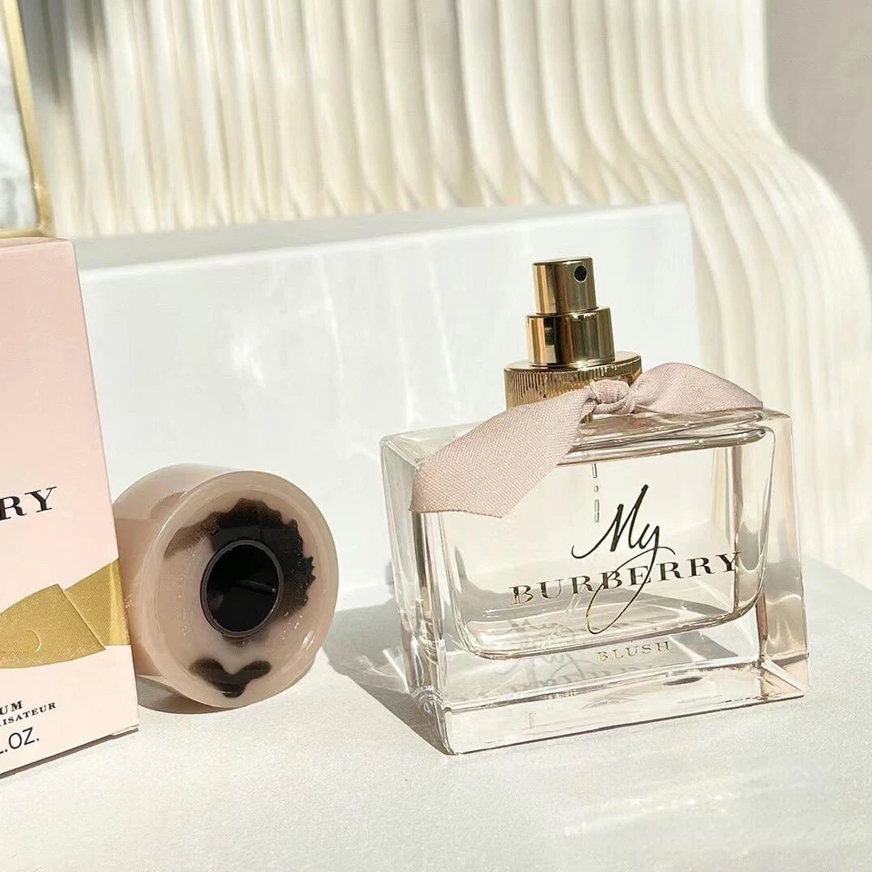 Burberry My Burberry Blush para mujer eau de parfum spray 3,0 oz Foto 3 de 4
