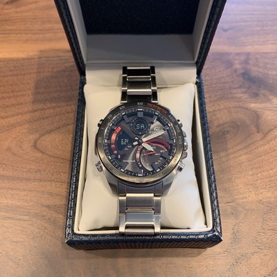 Casio EDIFICE ECB-900YDB-1AJF Bluetooth Tough Solar Ana-Digi Watch in Operation
