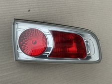 Rückleuchte Rücklicht links innen Mazda 2 DY Facelift Bj.2005-2007 Hella