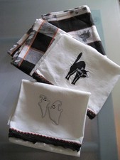 Halloween Towels 2 Bath Hand Towels / 2 Kitchen Towels