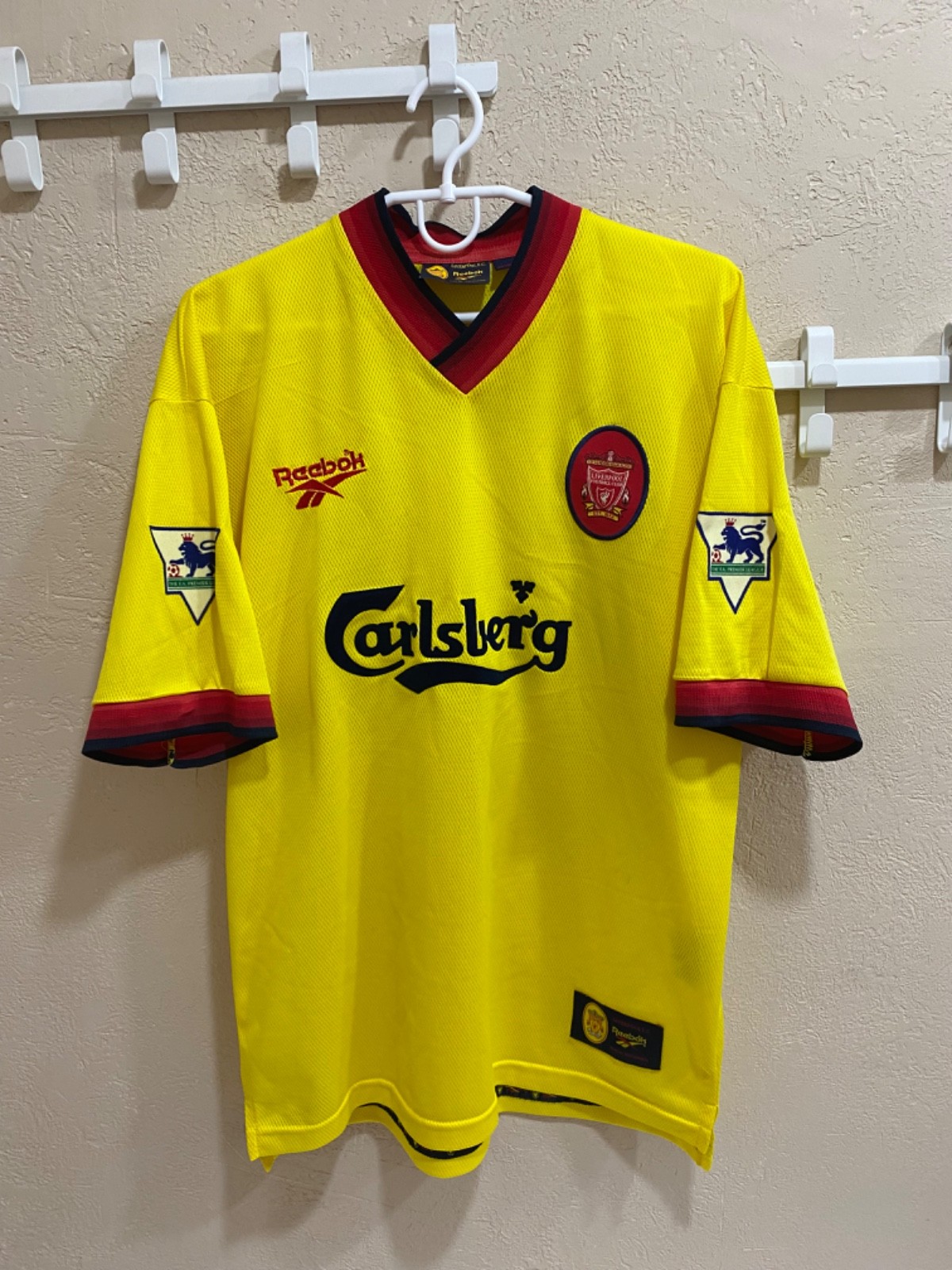 Liverpool 1997 Away Football Shirt Reebok Vintage Soccer Jersey OWEN #18