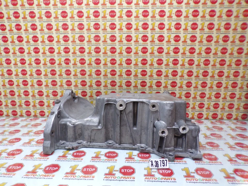 Buick Enclave 2008-2011 cárter de aceite del motor 12636673 OEM Foto 3 de 4