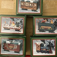 World Bazaar North Pole Express Train Set Christmas Decoration 1994 Village Set