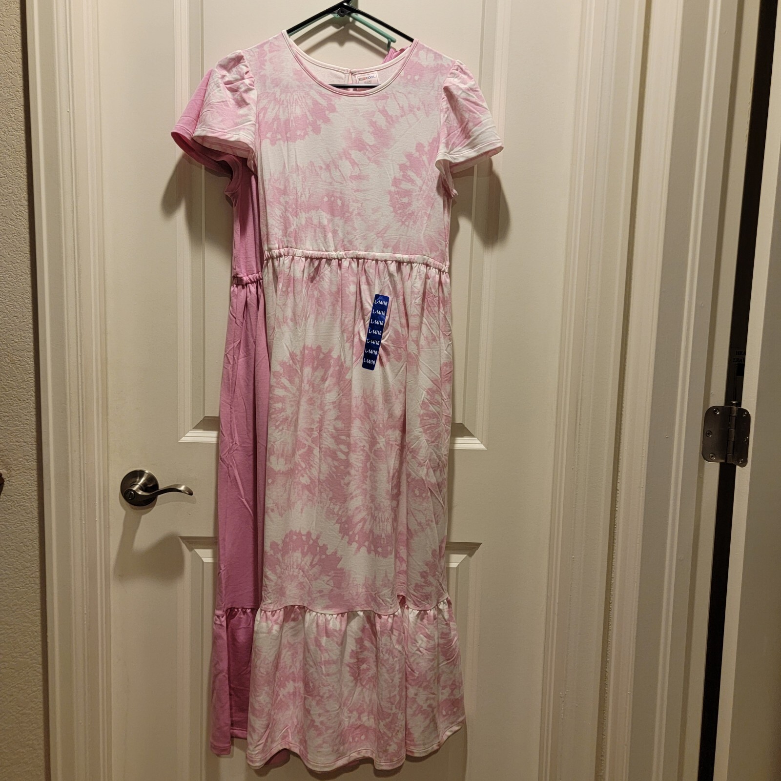 Picture 2 of 4
