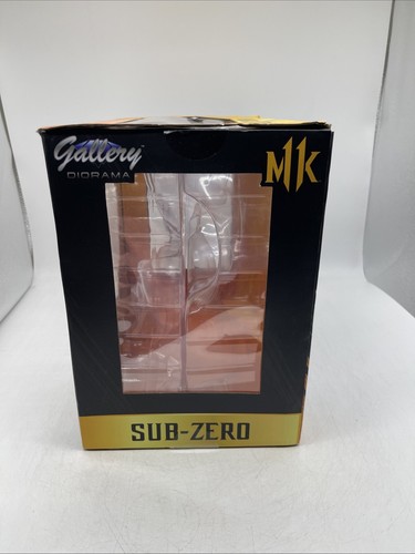 SUB-ZERO MORTAL KOMBAT GALLERY PVC DIORAMA DIAMOND SELECT TOYS - Imagen 6 de 10