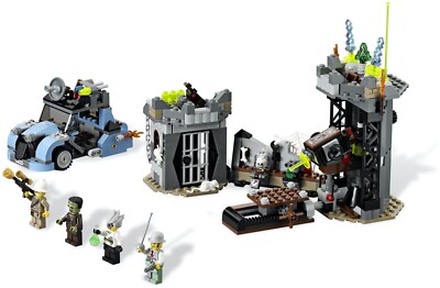 LEGO 9466 The Crazy Scientist & His Monster New & Sealed Rare
