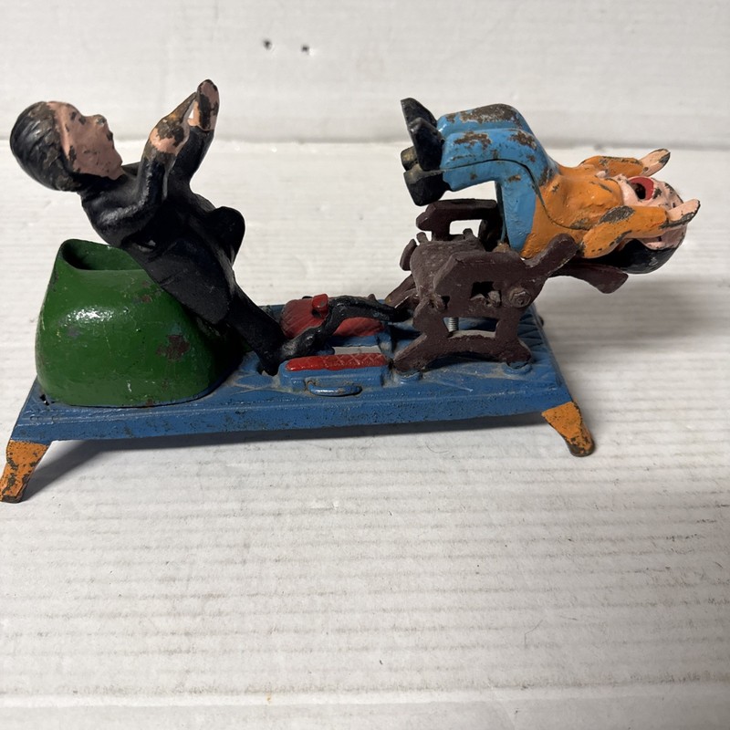VTG Hand Painted Cast Iron Dentist Teeth Pulling Mechanical Coin Bank  70s 80s
