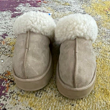 UGG Coquette Women  s Slip-On Mule Slippers TRYING TO BUILD MY LISTING  