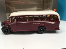 CORGI CLASSICS BEDFORD TYPE OB COACH BUS DEVON CENTRAL 1:50