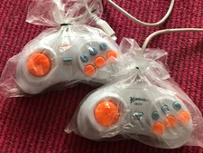 Famiclone Kombat 16 mega drive 2  Controllers - two Joystick  9pin (for 16bit)