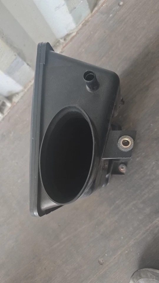 99 00 01 02 03 04 JEEP GRAND CHEROKEE AIR INTAKE RESONATOR 4.7L 04854011 OEM - Image 2 of 4