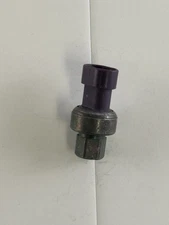 P93CAA360 AC Air Conditioning Low Pressure Switch For MACK Truck