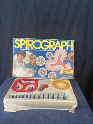 Vintage 1986 Kenner Spirograph Set    S10