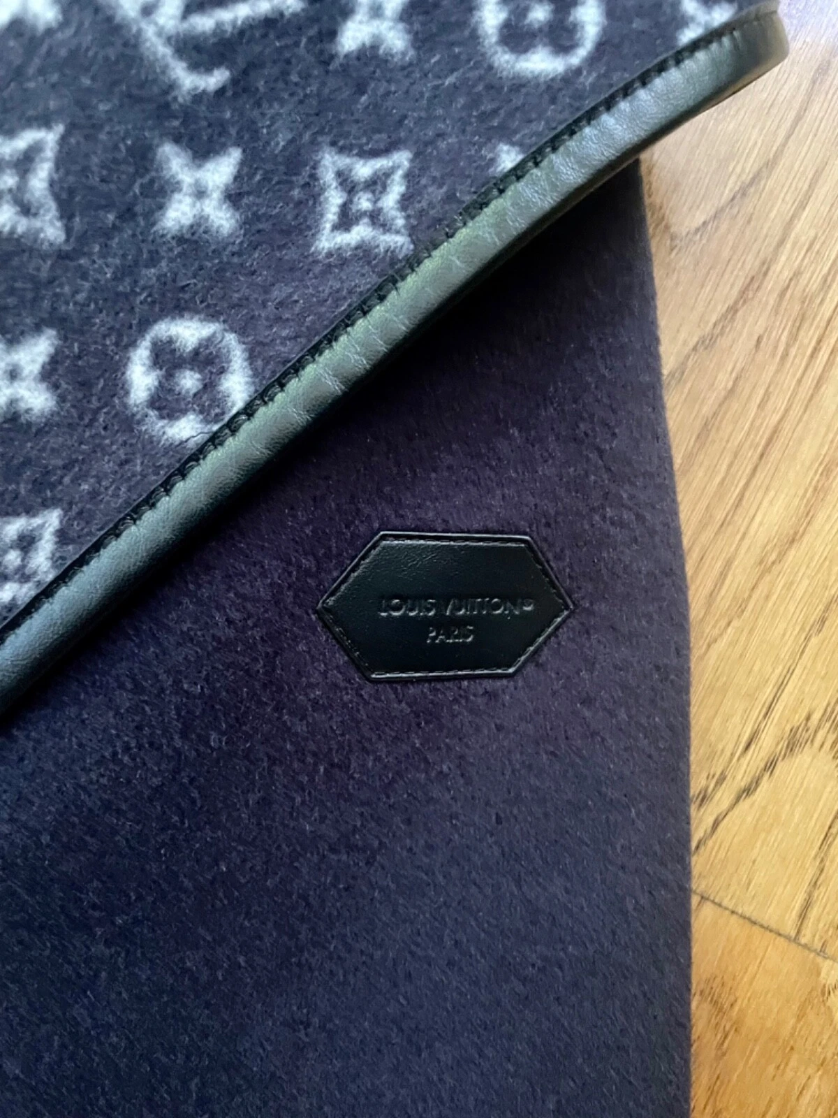 LOUIS VUITTON（LV） CAPPOTTO AVVOLGENTE DOPPIO VISO FIRMATO LUIS VUITTON