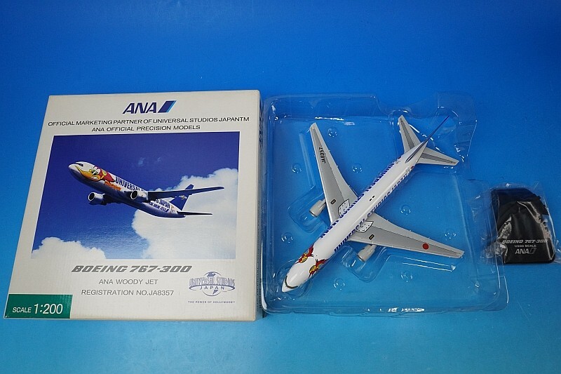 1:200 B767-300 ANA WOODY JET JA8357 NH20357 ANA airplane 1:200 B767-300 ANA WOODY JET JA8357 NH20357 ANA airplane