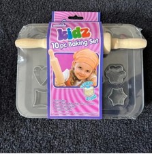 EuroHome Kids Mini Bakeware Set 10 Pc Baking Tray Cookie Cutters Rolling Pin