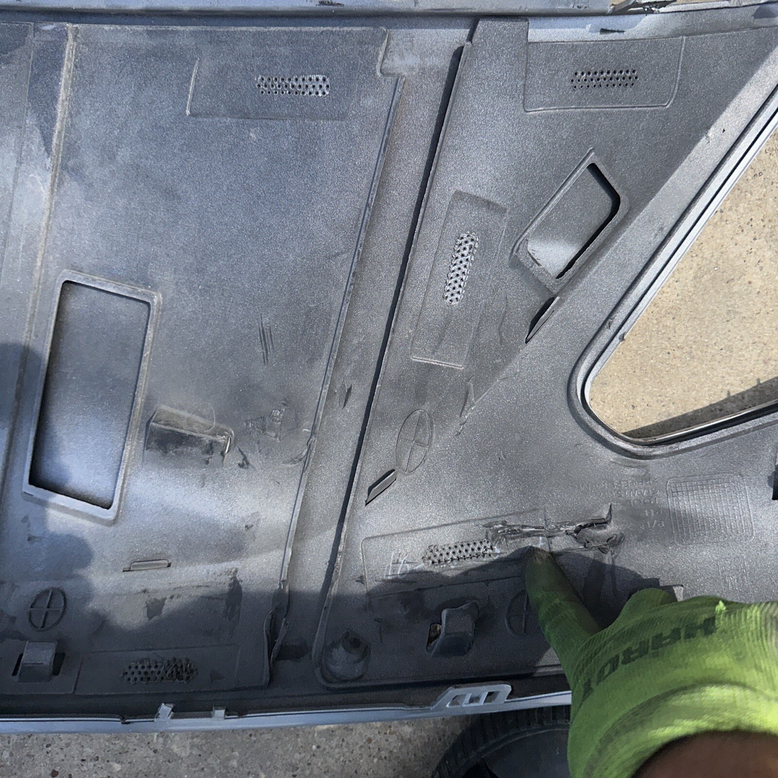 Genuine 2014-2019 Chevrolet Corvette Front Bumper Cover OEM 84407326