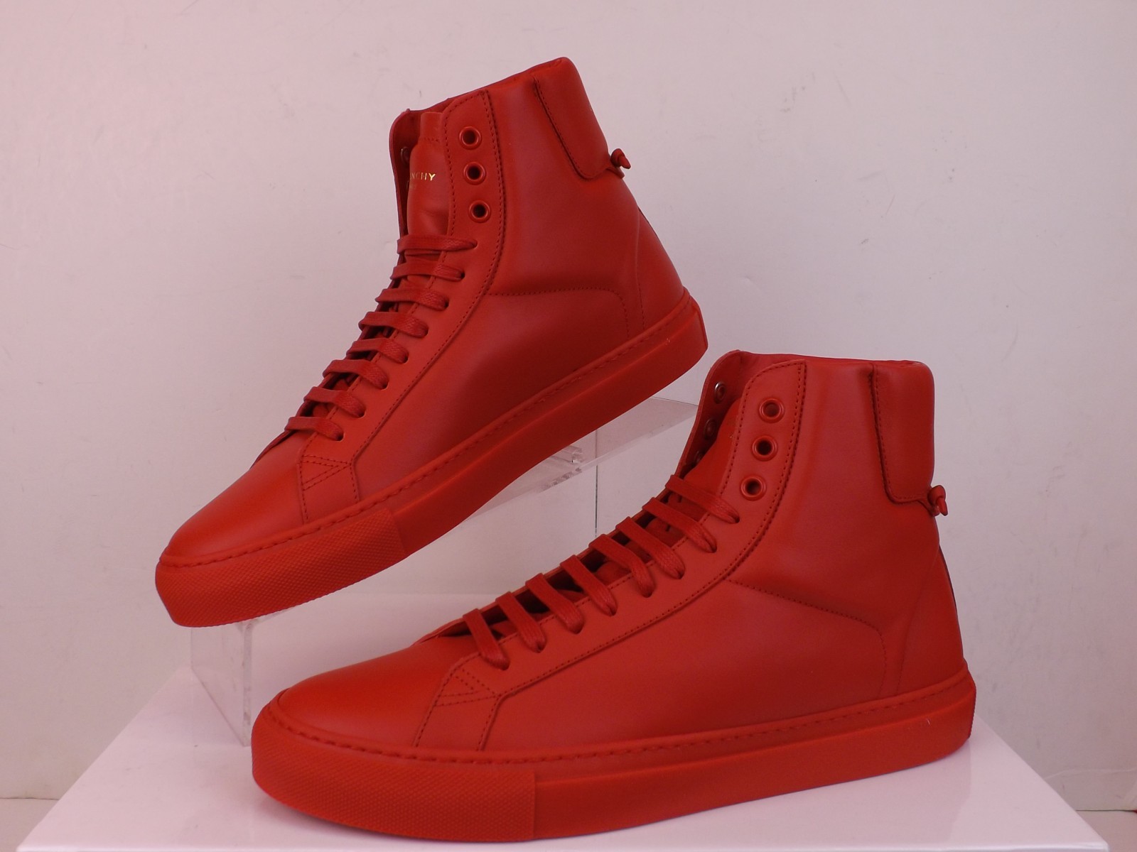 NIB GIVENCHY RED LEATHER URBAN KNOTS HI 