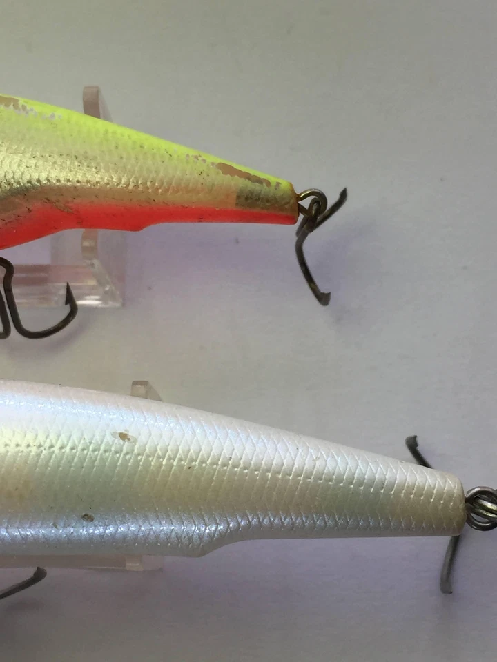 DUEL Aile Magnet F 9 y HardCore Shad SR 60SF Lote 2 Cebo Usado Pesca Plástico Foto 3 de 4