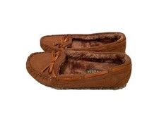 Moccasin slippers
