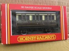 Hornby R446 OO Gauge GWR 4 Wheel Coach boxed