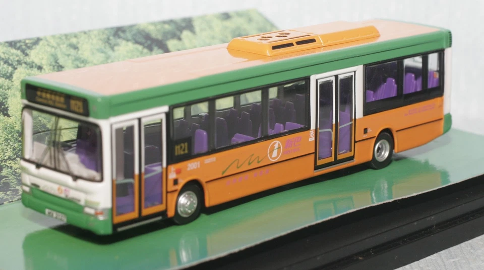 EXCLUSIVE FIRST EDITIONS EFE 1:76 26901 DENNIS DART NEW WORLD FIRST BUS  BOXED - Image 2 of 4
