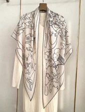 70% Cashmere 30% Silk 195X125X125cm Square rabbit Print Scarf Neckerchief Shawl 