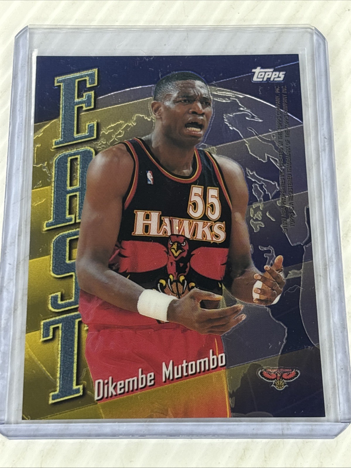 1998-99 Topps #EW7 Dikembe Mutombo / Hakeem Olajuwon East/West HOF