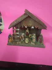 Vintage Nativity Set Scene  11 piece Christmas Cresche made In italy complete.