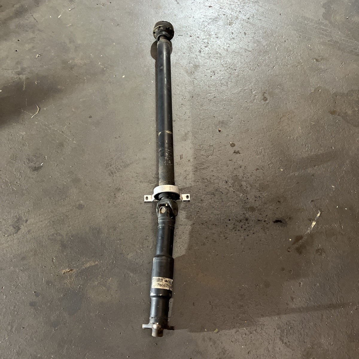 BMW E46 330i ZHP Package YR 2004 3.0L Drive Shaft Automatic Transmission