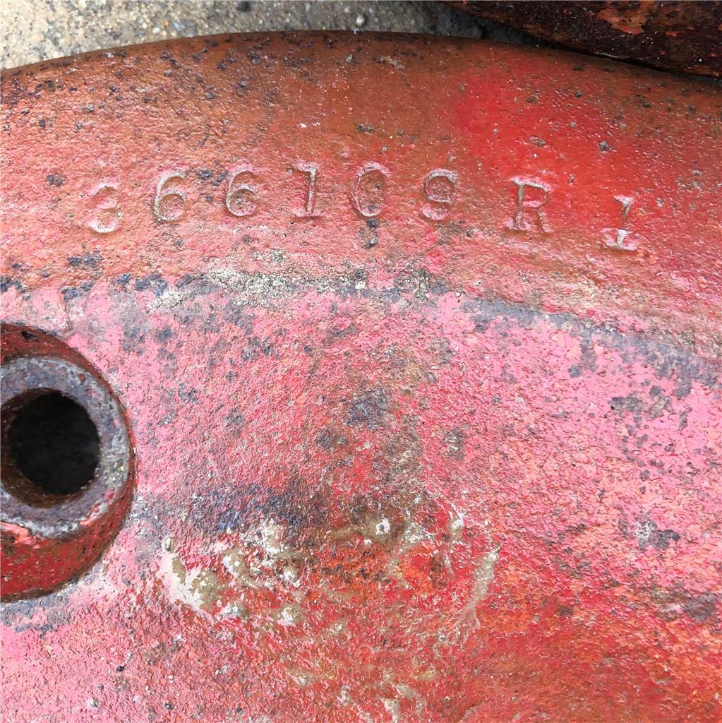 INTERNATIONAL 145 LB SPLIT WHEEL WEIGHT PART 366109R1 FITS MANY MODELS