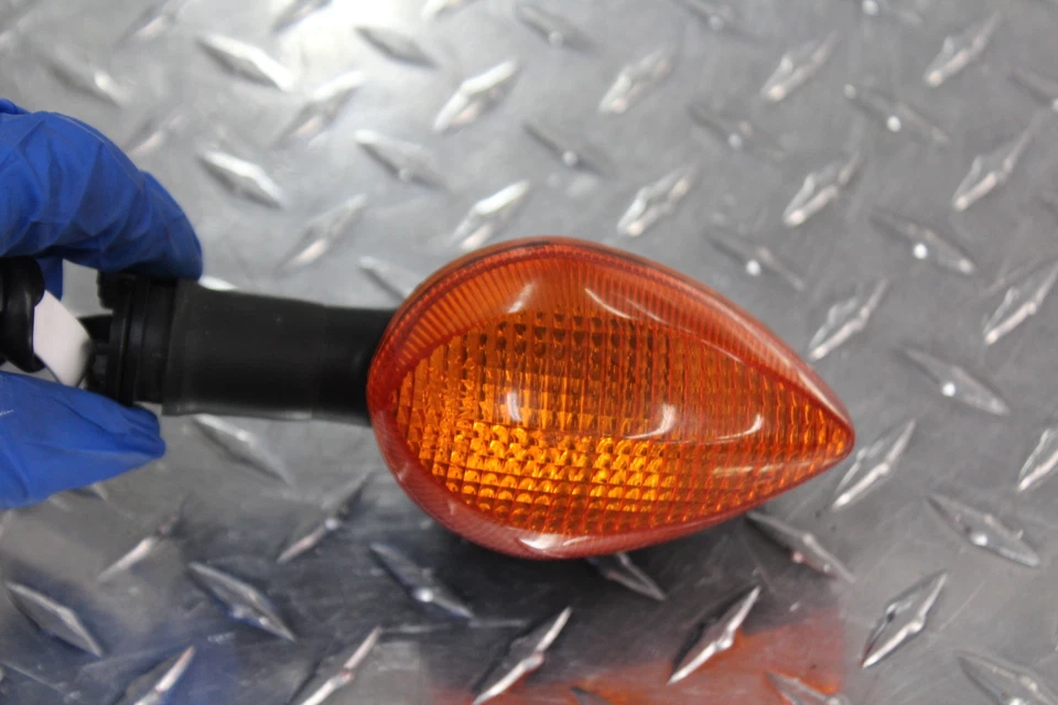 ЛЕВЫЙ ЗАДНИЙ УКАЗАТЕЛЬ ПОВОРОТА 2017 YAMAHA FZ09 FZ-09 - Изображение 2 из 4