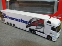 1/87 Herpa Mb Actros Gigaspace KüHlkoffer-Sattelzug Schumacher 302807*