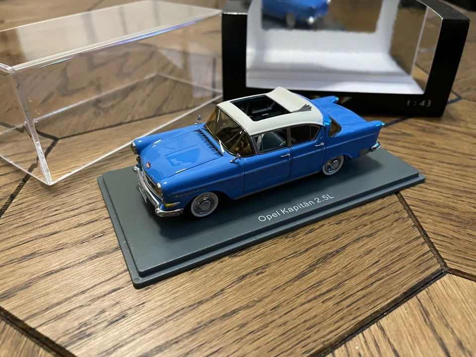 Neo Models NEO43940 1958 Opel Kapitan 2.5L Blue 1/43 Die-cast Scale Model - Image 3 of 4