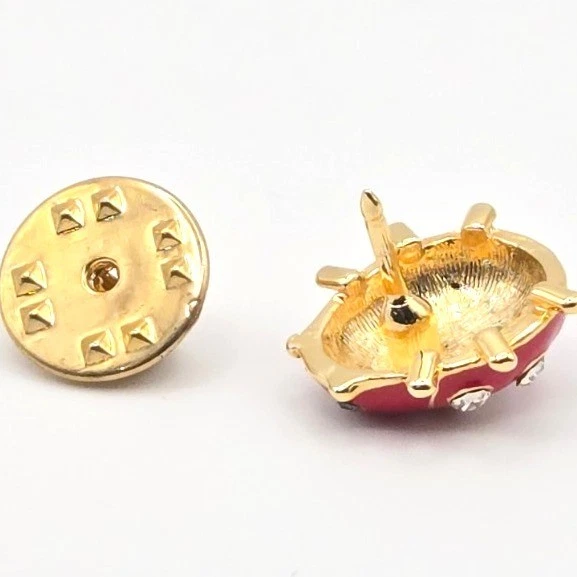 Lindo prendedor de solapa Ladybug esmalte estrás tono dorado rojo verde detalles Foto 2 de 4