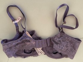 Victoria&rsquo;s Secret DREAM ANGELS Unlined Balconette Bra Purple Lace 36D NWT