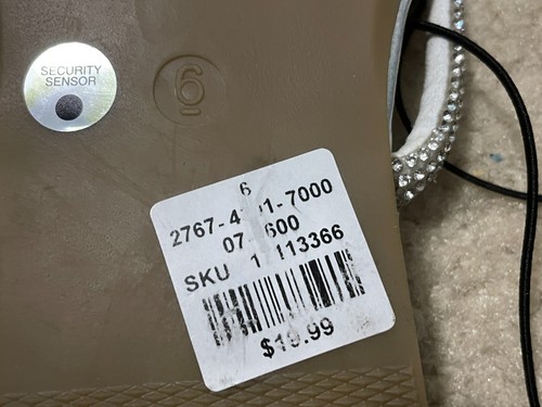 Charlotte Russe Rhinestone Silver Flat Sandals Size 6 - Picture 8 of 8