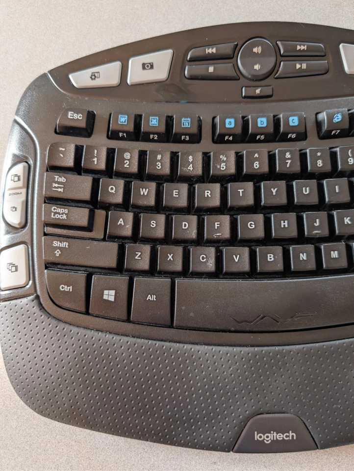 Logitech K350 Wireless Wave Keyboard No USB Dongle Tested Works! Good condition - Image 3 of 4